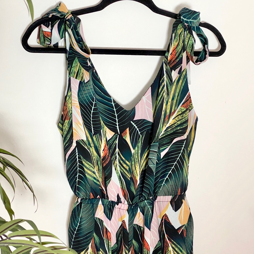 Patterned Romper - Picture 4 of 8